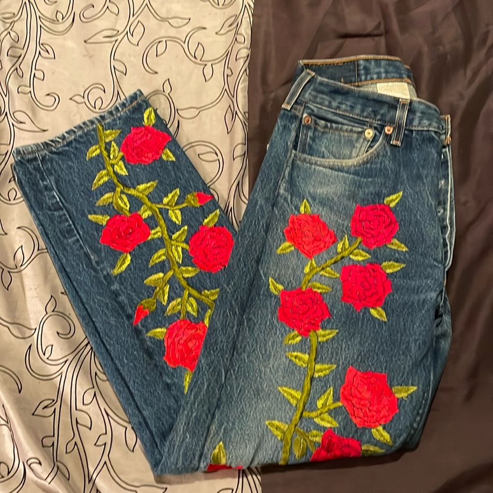 Levi’s 501 with hand embroidered roses. W 33 L 32